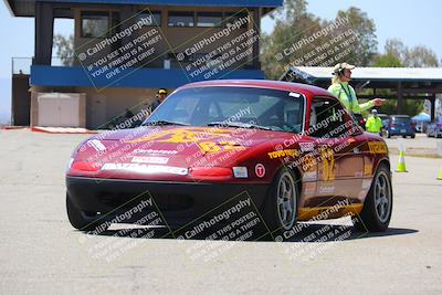 media/Apr-30-2022-CalClub SCCA (Sat) [[98b58ad398]]/Around the Pits/